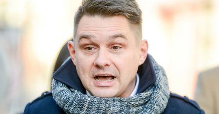 Skrytykował decyzję Tuska. Wyrwało mu się na antenie
