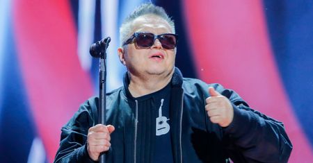 Muniek Staszczyk spowiada się z GRZECHÓW przeszłości. "Kreski" sypał nawet w rodzinnym domu