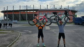 Jechali blisko 11 godzin rowerami na mecz PKO Ekstraklasy