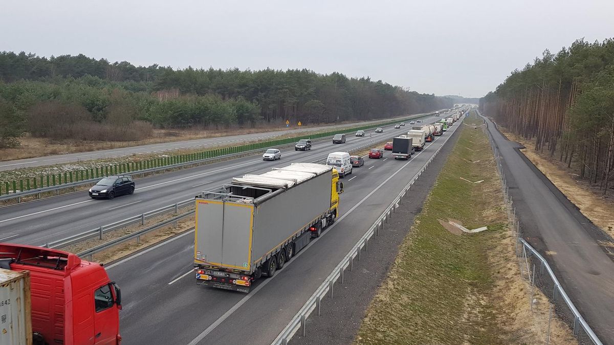 Odcinek S3 między Zieloną Górą a Niedoradzem został oddany pod koniec listopada.