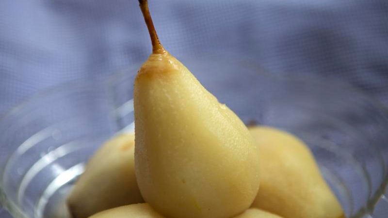 Gruszki w puszce w soku, odsączone