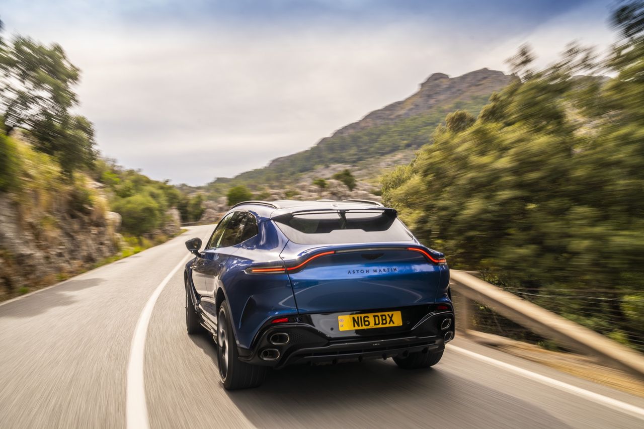 Aston Martin DBX S (2025)