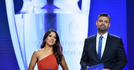 Kompromitująca wpadka prowadzącej na gali UEFA. Pouczał ją piłkarz Bayernu Monachium