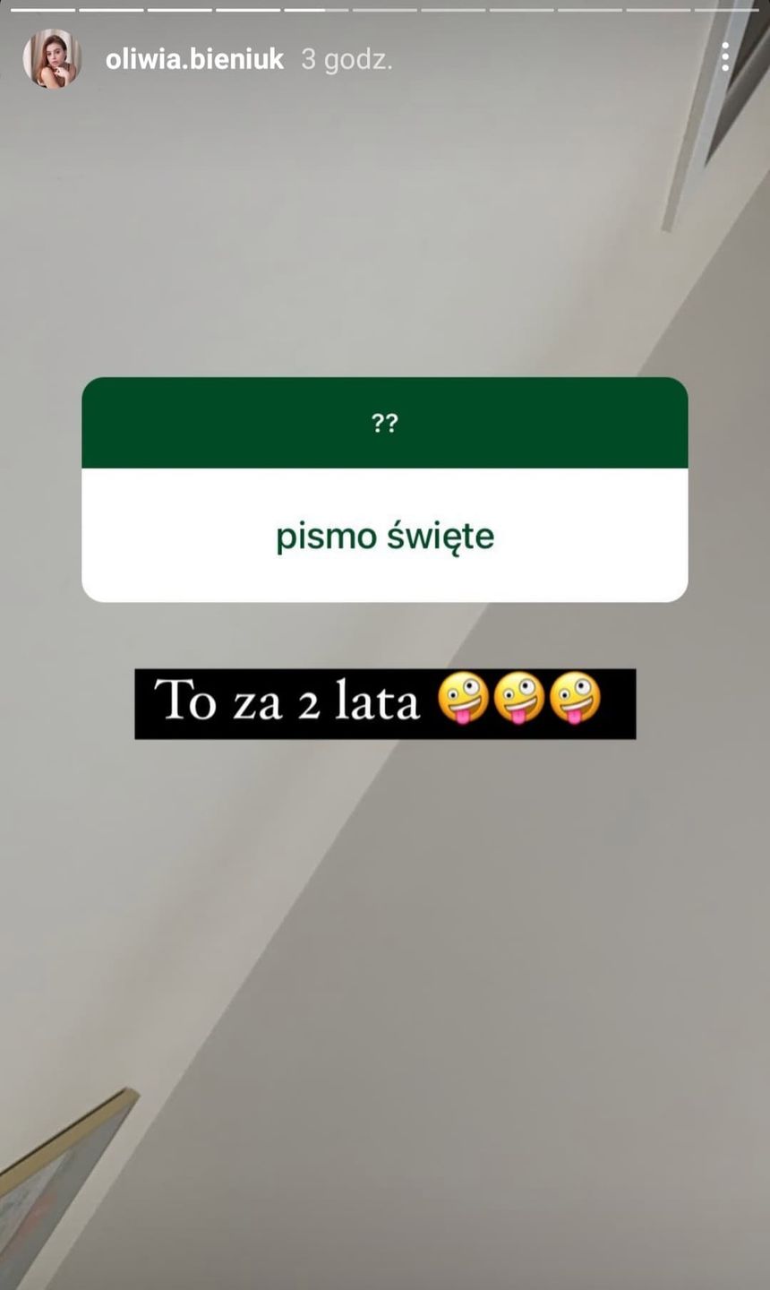 Oliwia Bieniuk rozprawia z fanami o maturze z języka polskiego