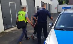 Lubań. Podejrzany o kradzież chciał uniknąć zatrzymania. Wskoczył do rzeki i chciał odpłynąć