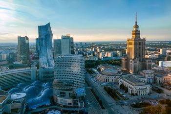 Pogoda w Warszawie. Prognoza na poniedziałek 27 kwietnia. Chłodny poranek, pogodny dzień