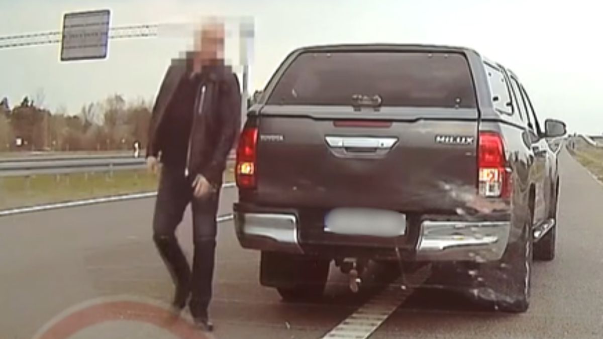 Kierujący toyotą został nagrany.