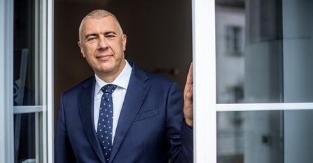 Oburzony Giertych potwierdza medialne doniesienia. Mówi o "sypaniu"