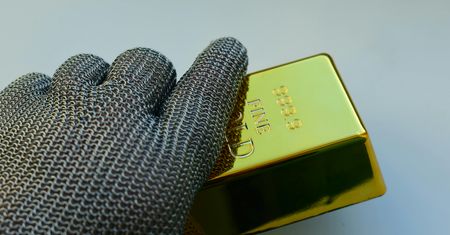 Wyrzucił złoto do śmietnika. Służby interweniowały błyskawicznie