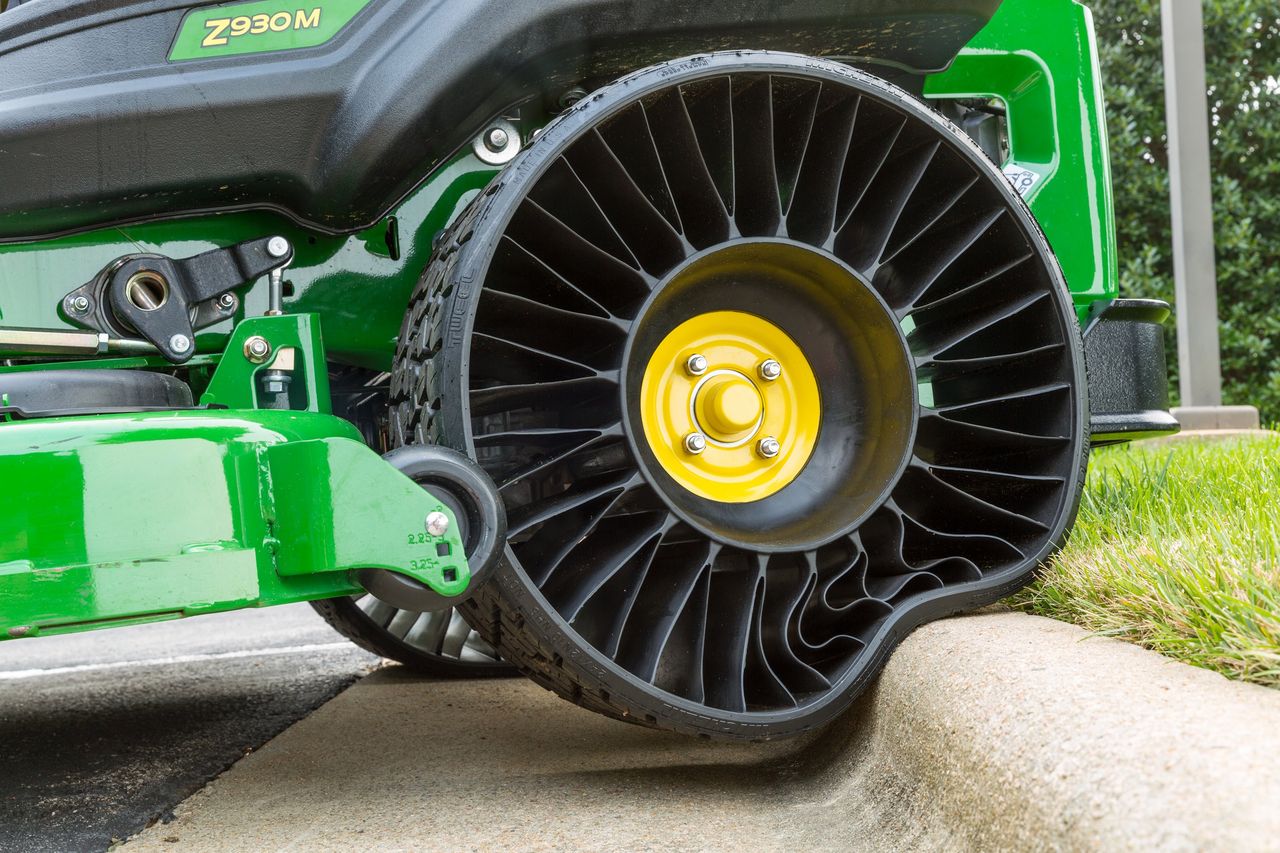 Michelin X Tweel Turf - rozpoczęto produkcję nowych futurystycznych opon