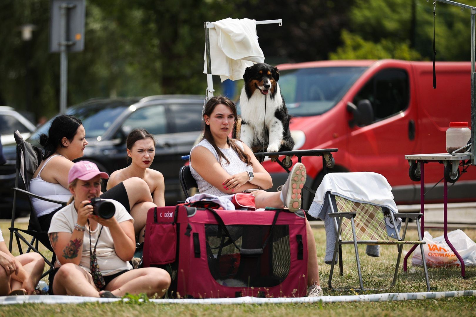 Wystawcy spokojnie oczekiwali na swoją kolej. Taki widok na wystawie to coś normalnego