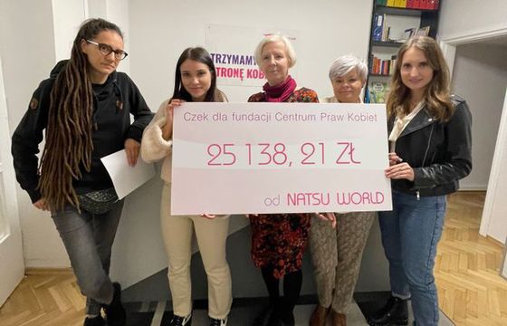 Natsu i Spotlight Agency przekazały ponad 25 tys. zł Fundacji Centrum Praw Kobiet
