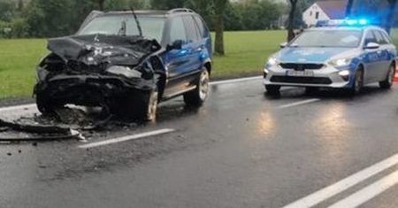 Dramat na Dolnym Śląsku. W wypadku w Radomierzu zginęły dwie osoby
