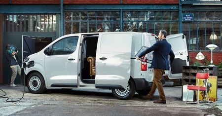 Citroën e-Jumpy i Peugeot e-Expert to elektryczne dostawczaki z przyzwoitym zasięgiem