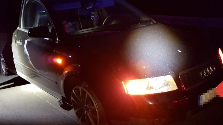 Mężczyzna próbował uciekać, ale brak opon i nietrzeźwość sprawiły, że nie zajechał daleko.