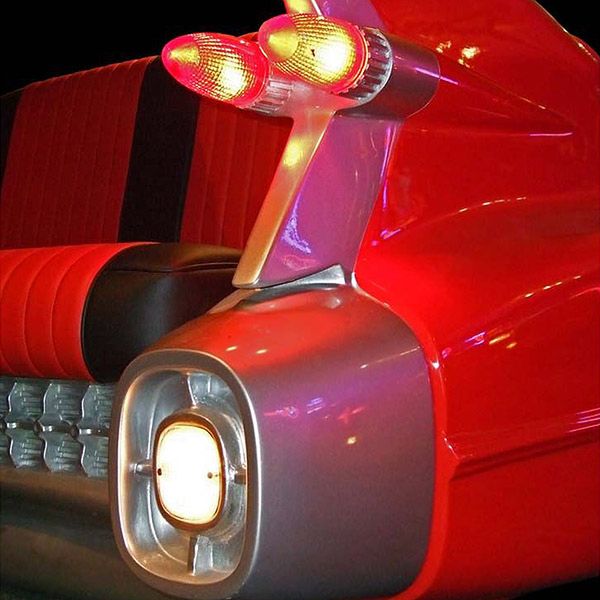 Sofa rodem z Cadillaca 3