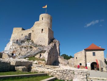 Zamek Rabsztyn - warownia na Szlaku Orlich Gniazd to świetna propozycja nie tylko na weekend. Odkryj tajemnice Kruczej Skały