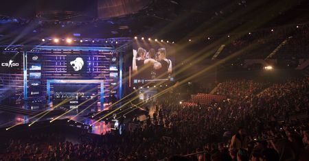 Nadchodzi święto e-sportu. "Średnia pensja to 15-25 tys. euro miesięcznie"