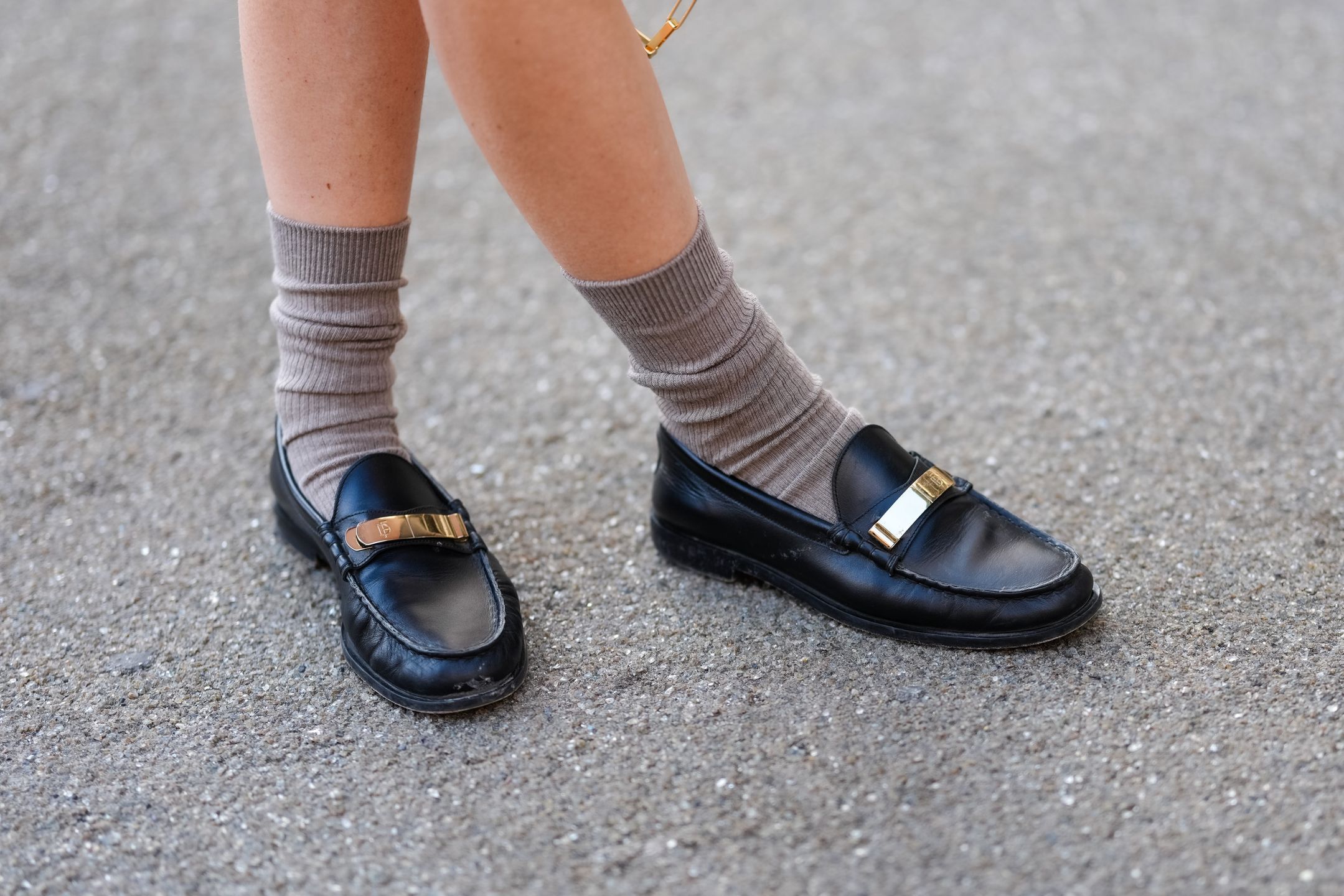 Skarpetki i mokasyny rządzą na fashion weeku w Nowym Jorku