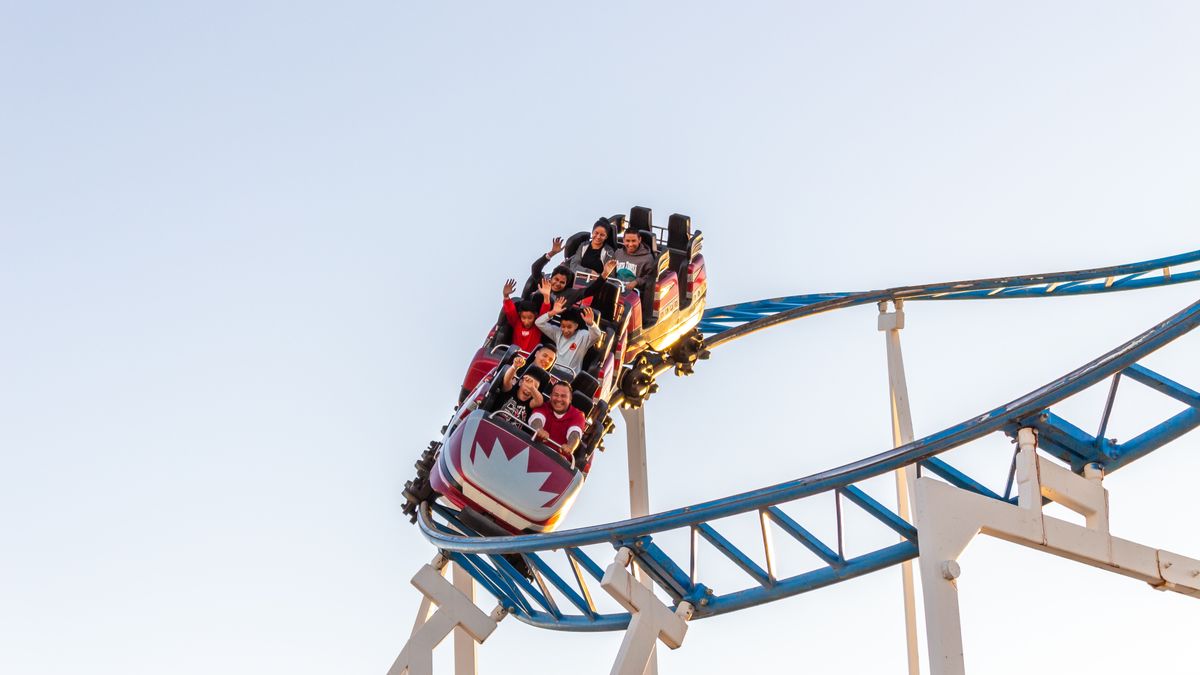 park rozrywki rollercoaster wesołe miasteczko 