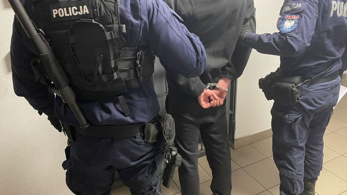 Zaczął strzelać do sprzedawcy kiosku. Wściekł się, bo nie było zapałek