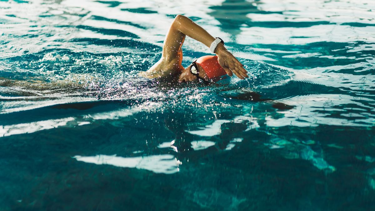Person swimming in crawl style in pool. Professional approach in triathlon training
Proper swimming exercise technique. Background with room for copy space. Professional athlete. Healthy and sportive lifestyle. Physical activity
Oleg Breslavtsev