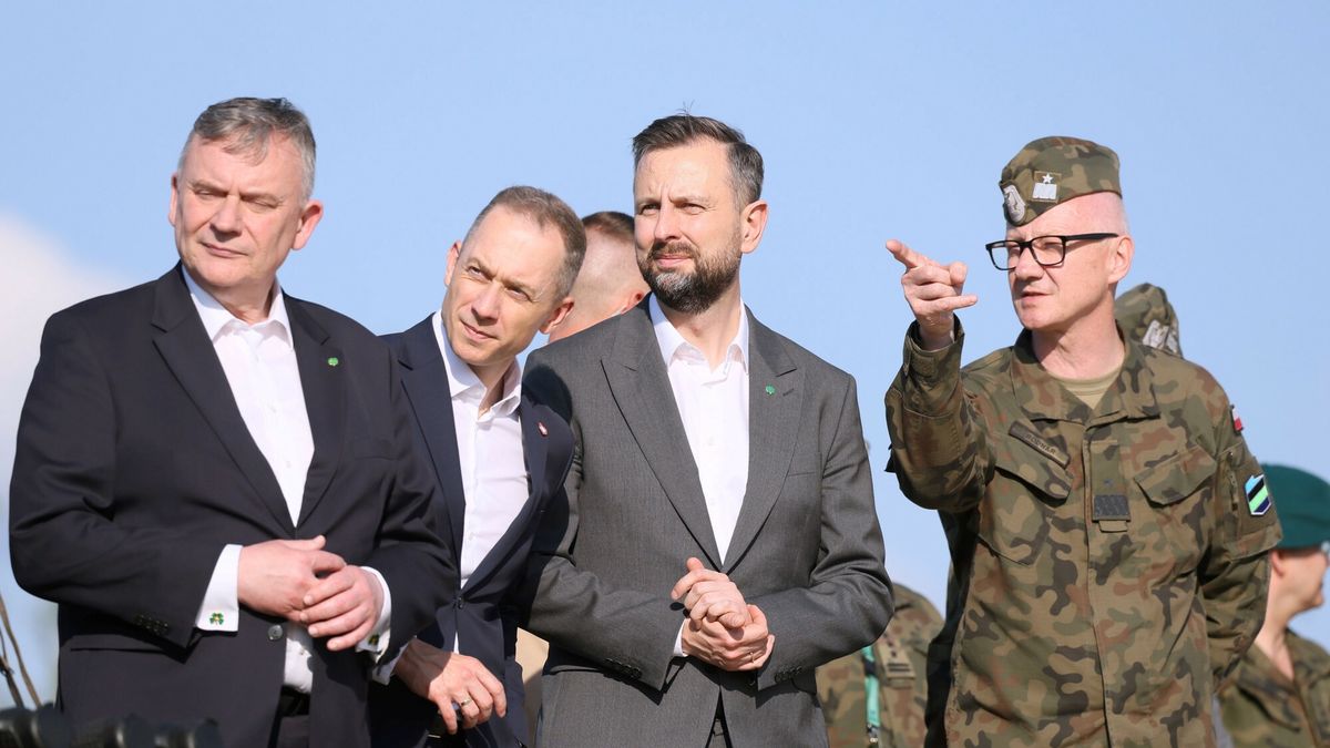  N/z: sekretarz stanu w MON Pawel Bejda, wiceminister obrony nar