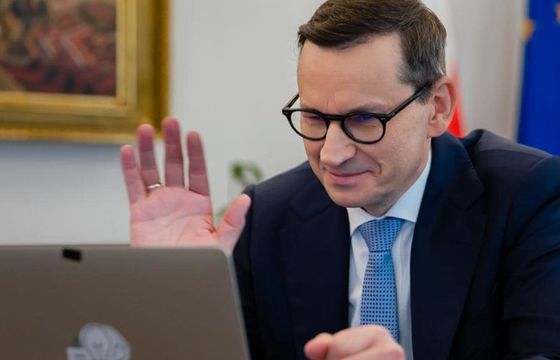 Poufna Rozmowa ujawniła kolejny mail. „Chcemy, aby relacje były w naszej narracji”