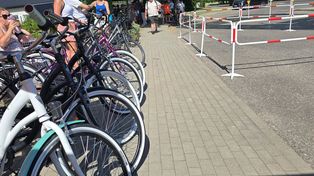 Akcja "Bezpieczny przejazd rowerowy" na Mazowszu. Policja skontroluje rowerzystów i rowery elektryczne