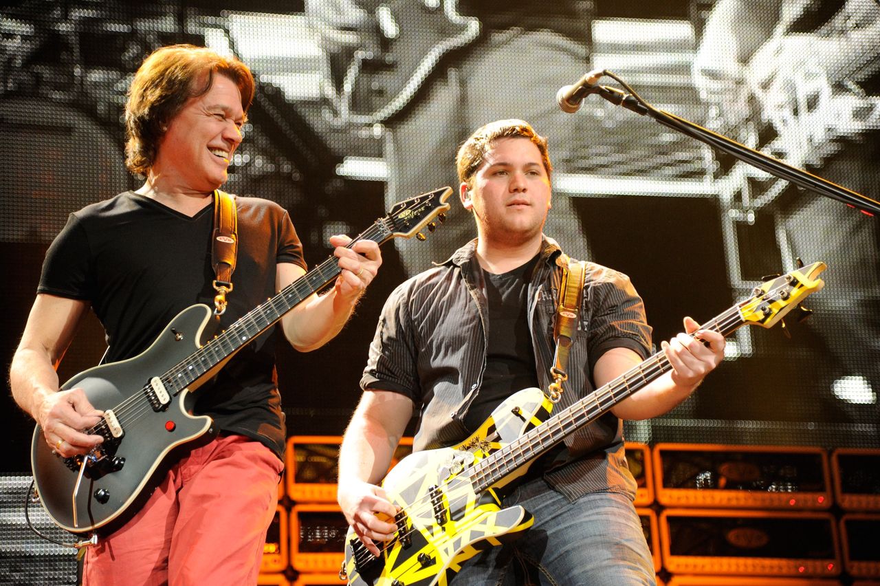 Wiadomość przyszła nagle. Cały muzyczny świat w szoku. Eddie Van Halen nie żyje. Słowa jedynego syna wyciskają łzy