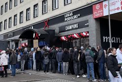 Tłumy w kolejce po kebaby Podolskiego. Byłam na otwarciu lokalu słynnego piłkarza