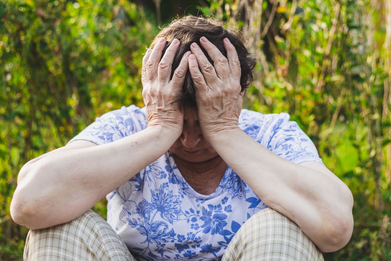 Seniorzy na emeryturze podejmują się pracy, aby ratować domowy budżet