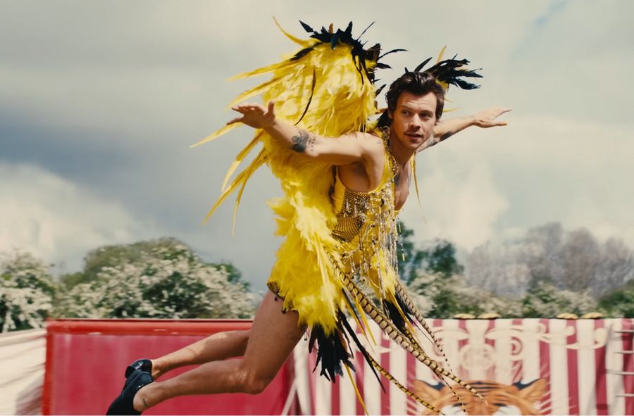 Harry Styles przyjechał na konklawe. Co jeszcze zrobi, zamiast n