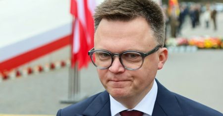 Szymon Hołownia na okładce sprzed 25 lat. Porównał się do Justina Biebera. "Jak bardzo musiał GARDZIĆ mną ten grafik" (FOTO)