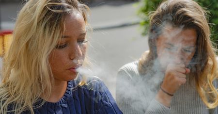 Francja wprowadza nowy zakaz. Nawet 570 zł mandatu