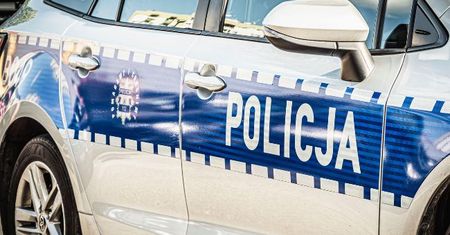 Atak nożem w szkole w Warszawie. 21-latka raniła trzy osoby, 17-latka trafiła do szpitala!