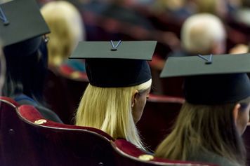 Rekordowa rekrutacja. Podwójny rocznik właśnie zaczyna studia