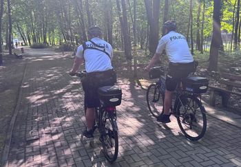 Sukces policji. Rowerowy patrol zatrzymał przestępcę. To drugi raz
