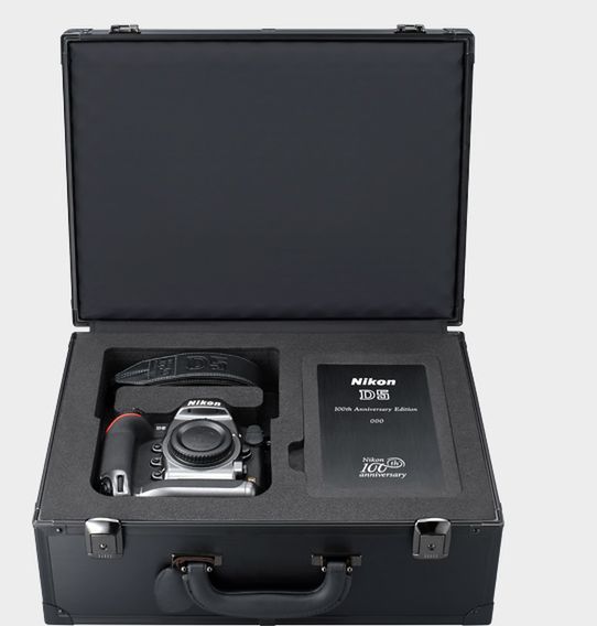 100 sztuk grafitowych produktów Nikon na 100-lecie firmy. Są piękne! 3