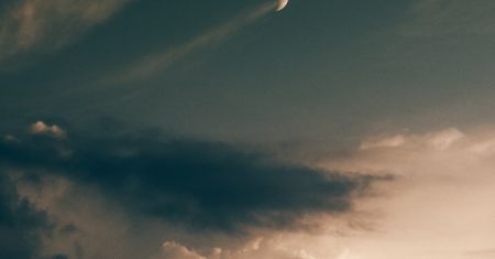 Oppenheimer nie przewidział. Chcieli zrzucić bombę atomową na Księżycu