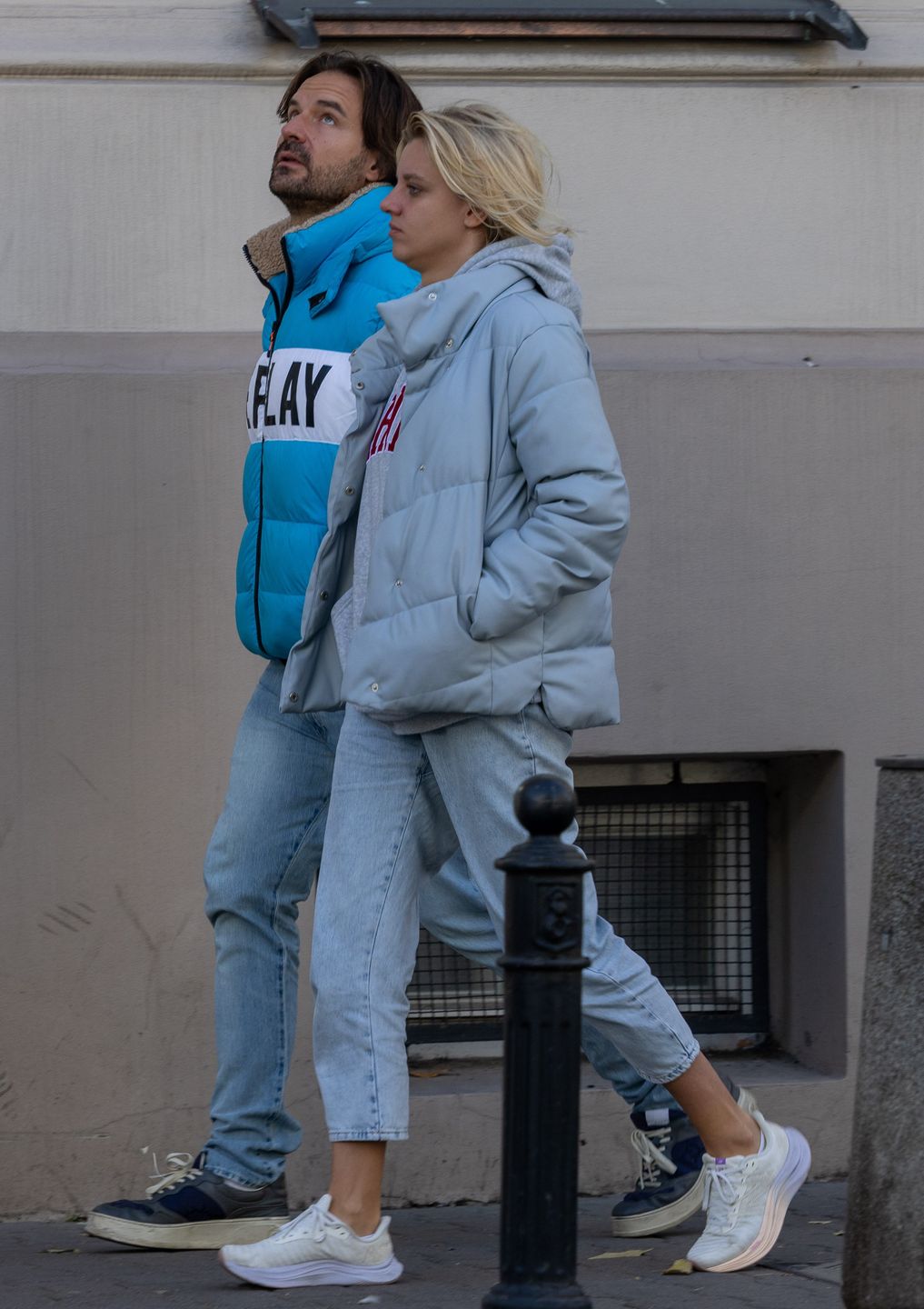 Piotr Stramowski "przyłapany" z ukochaną na mieście