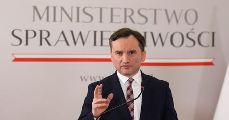Koronawirus. Polska. Tarcza antykryzysowa. Ministerstwo Sprawiedliwości o przepisach antylichwiarskich