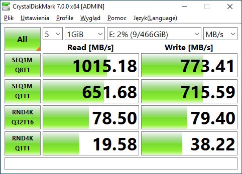 Samsung Portable SSD T7 Touch 500 GB - CrystalDiskMark