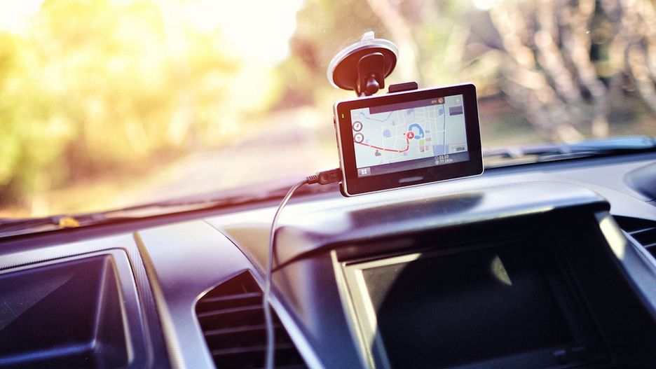 nawigacja samochodowa gps samochód wakacje droga jazda samochodem
