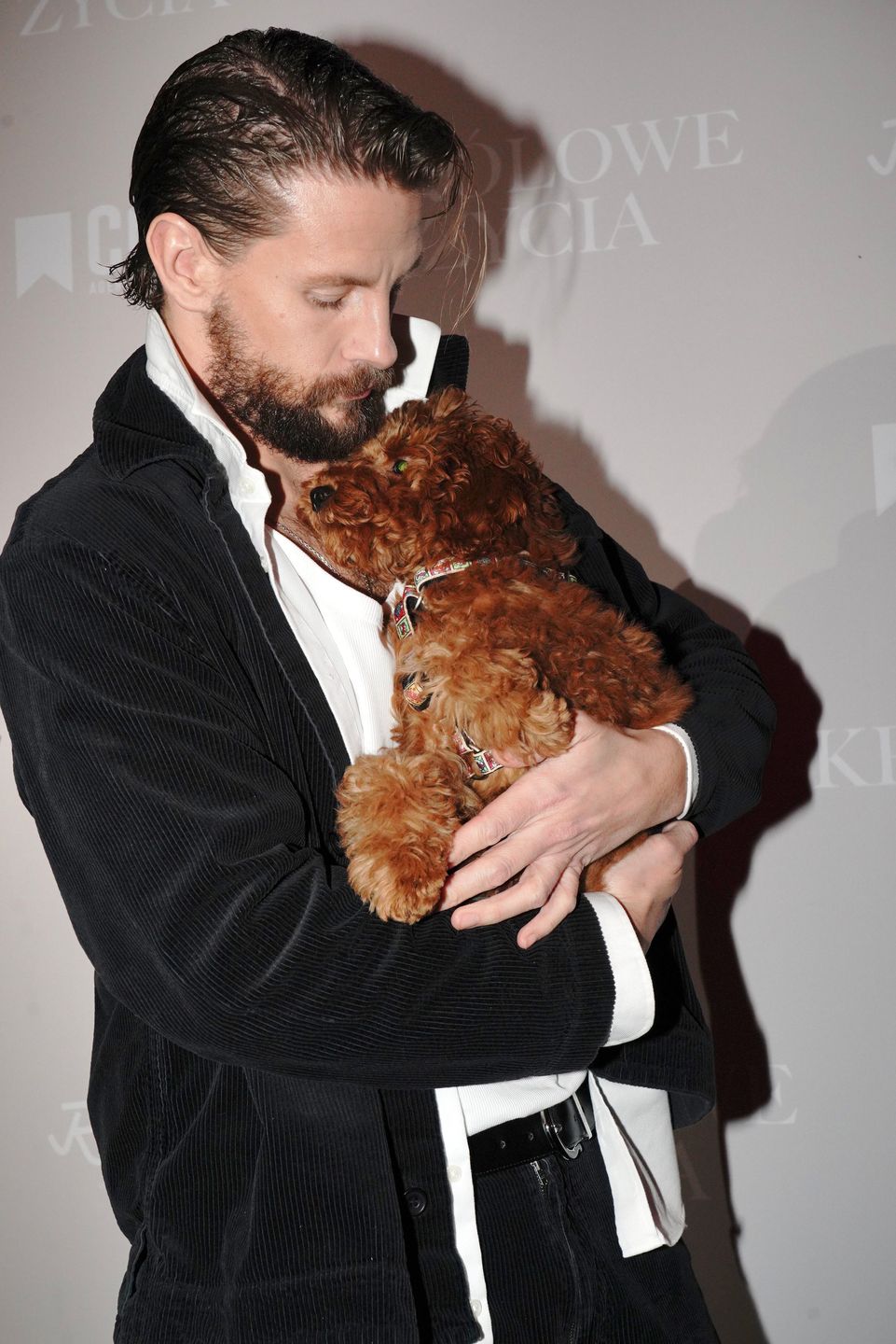 Sebastian Fabijański na premierze "Królowych życia"