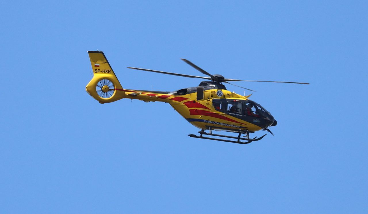 Bezwola: Wypadek na DK63. W akcji śmigłowiec LPR