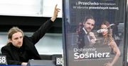 Europoseł ubiega się o reelekcję, dzieląc kobiety na "prawdziwe" i... feministki! Internauci oburzeni: "Co za dzban"