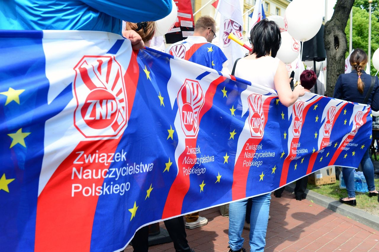 Warszawa: Pikieta ZNP. Wezmą w niej udział nauczyciele z Bydgoszczy