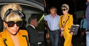 Gaga w żółtym garniturze i staniku (FOTO)