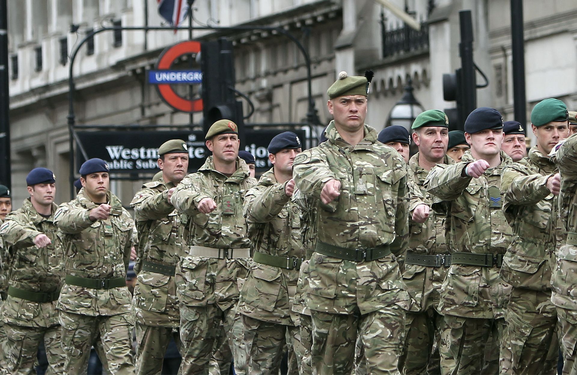 wiadomości,aktualności,WP Wiadomości Problem Wielkiej Brytanii. Musi zdobyć 800 mld funtów na obronność